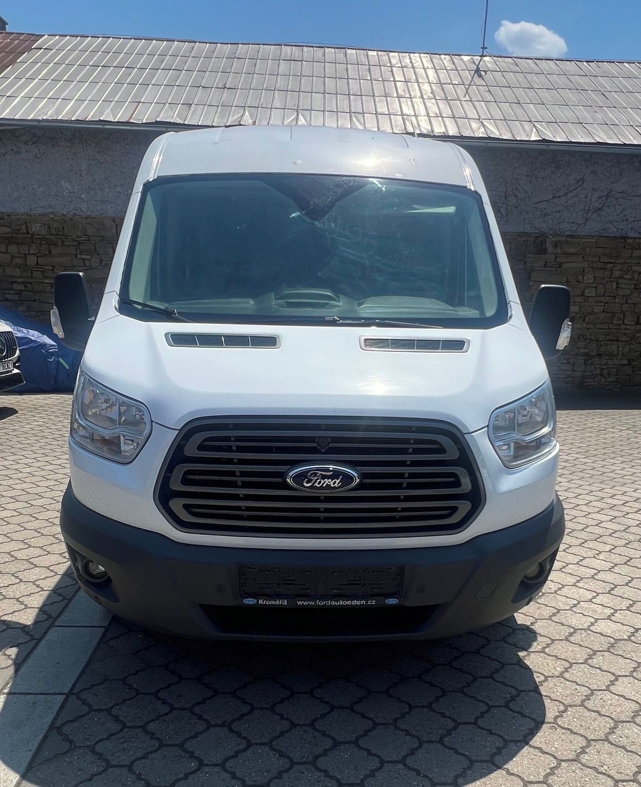 Ford Transit, Trend L3H2 6 míst - fotka 2