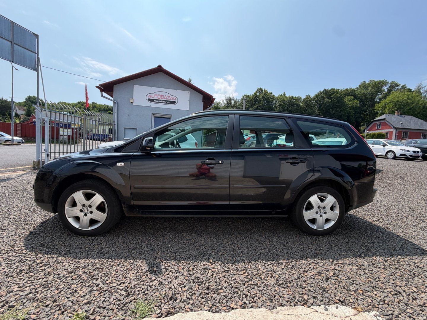 Ford Focus, 1,6 74kW, SERVISKA - fotka 2