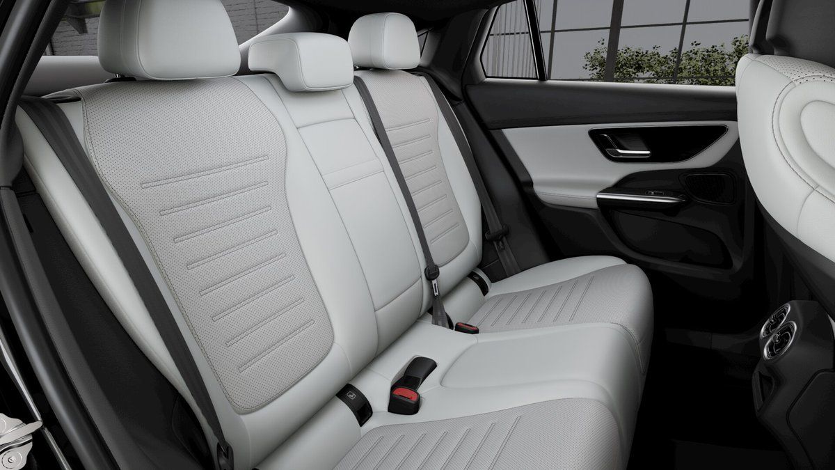 Mercedes-Benz GLC, 200 d 4MATIC kupé Linie AMG - fotka 4