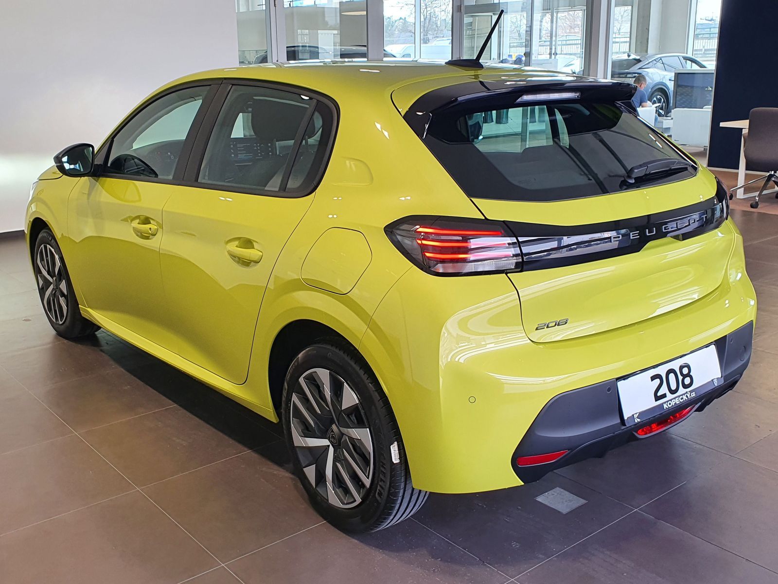 Peugeot 208, STYLE 1.2 TURBO 100k MAN6 - fotka 4