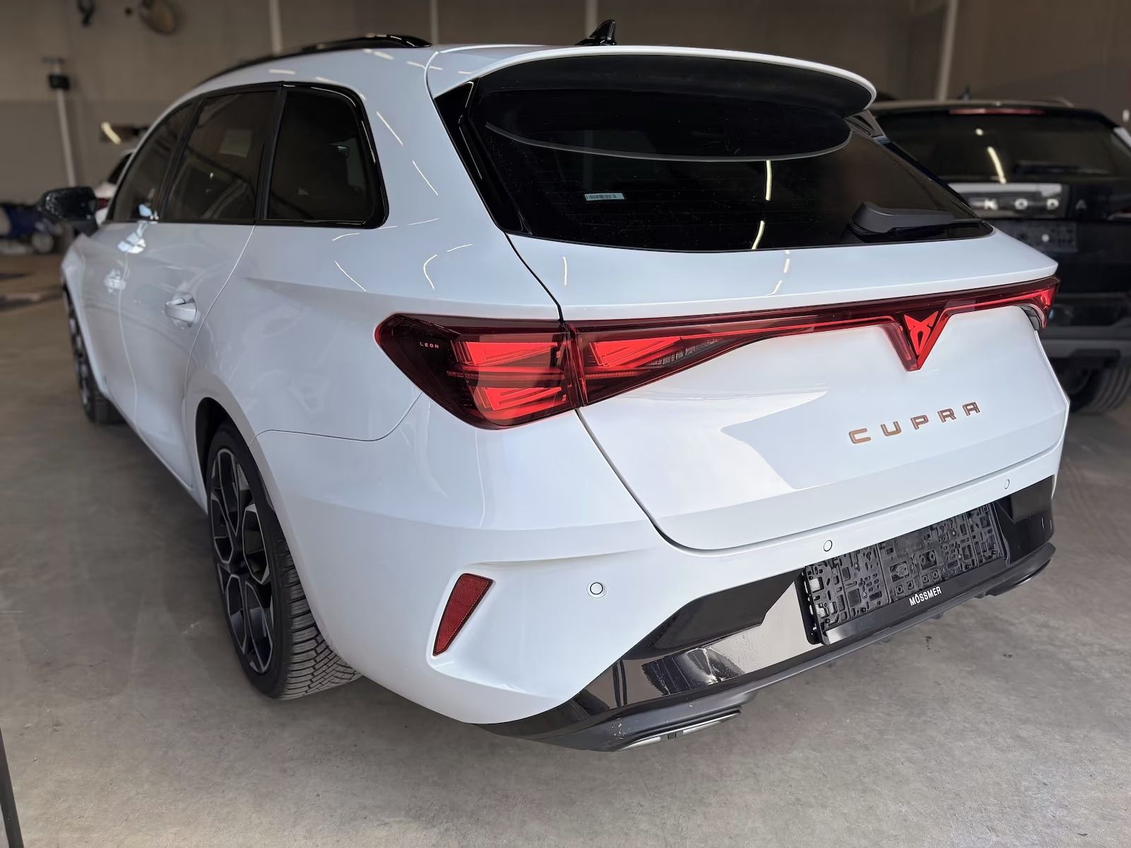 Cupra Leon, ST 2.0 TSI DSG 4Drive*Kamera* - fotka 2