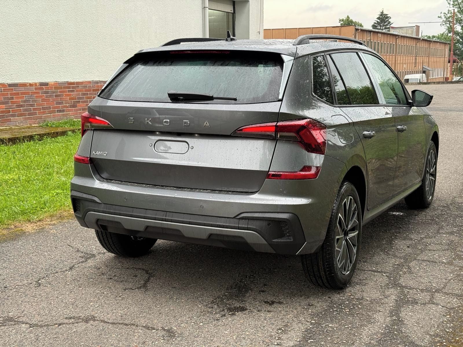 Škoda Kamiq, 1,0 TSI 85kW DSG Dynamic - fotka 3