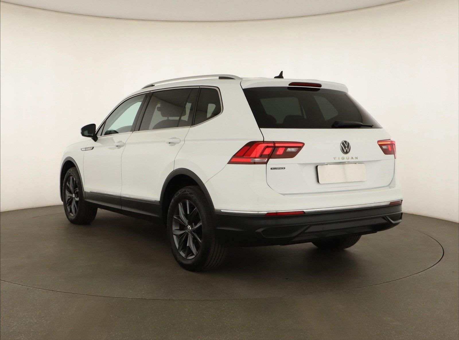 Volkswagen Tiguan Allspace, 2.0 TDI, Life, Automat, ČR - fotka 4