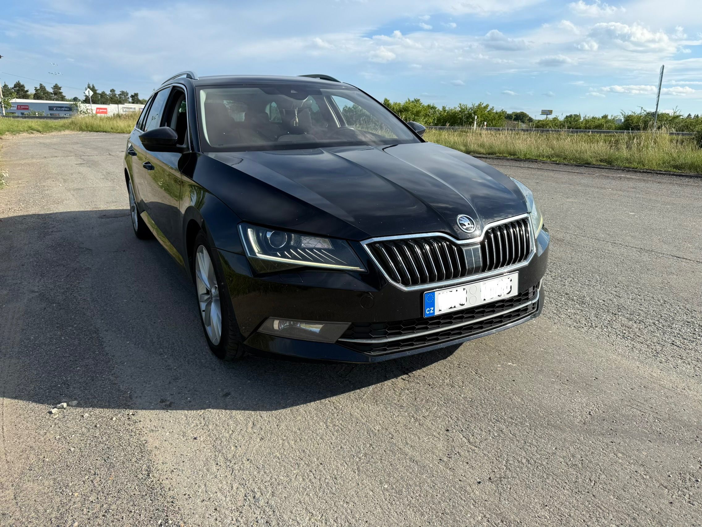 Škoda Superb, Škoda Superb Combi 2.0TDI - fotka 2
