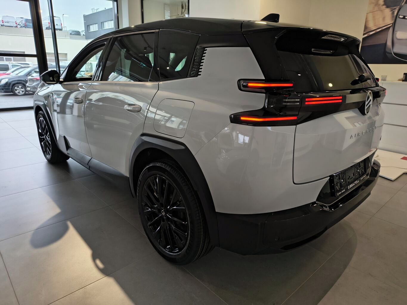 Citroën C5 Aircross, 8614 MAX Plug-in Hybrid 195k - fotka 6