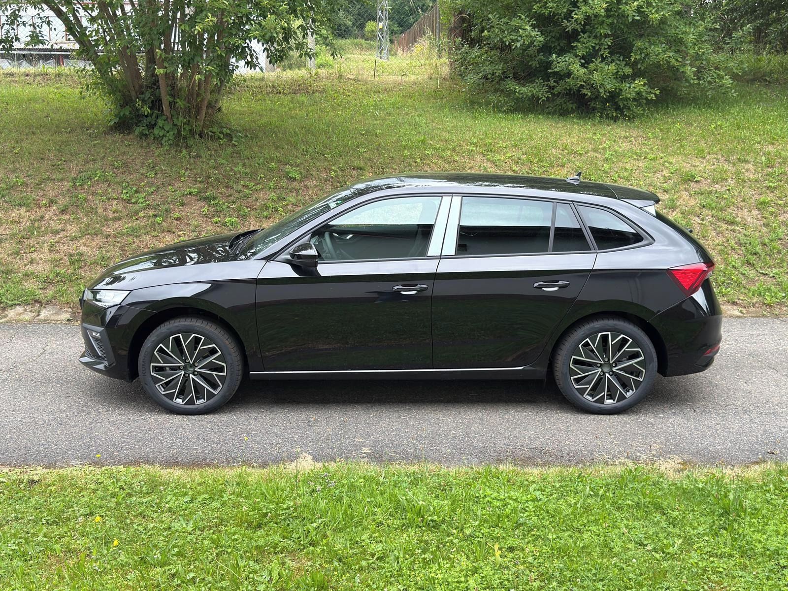 Škoda Scala, 1,5 TSI 110 kW DSG Dynamic - fotka 2