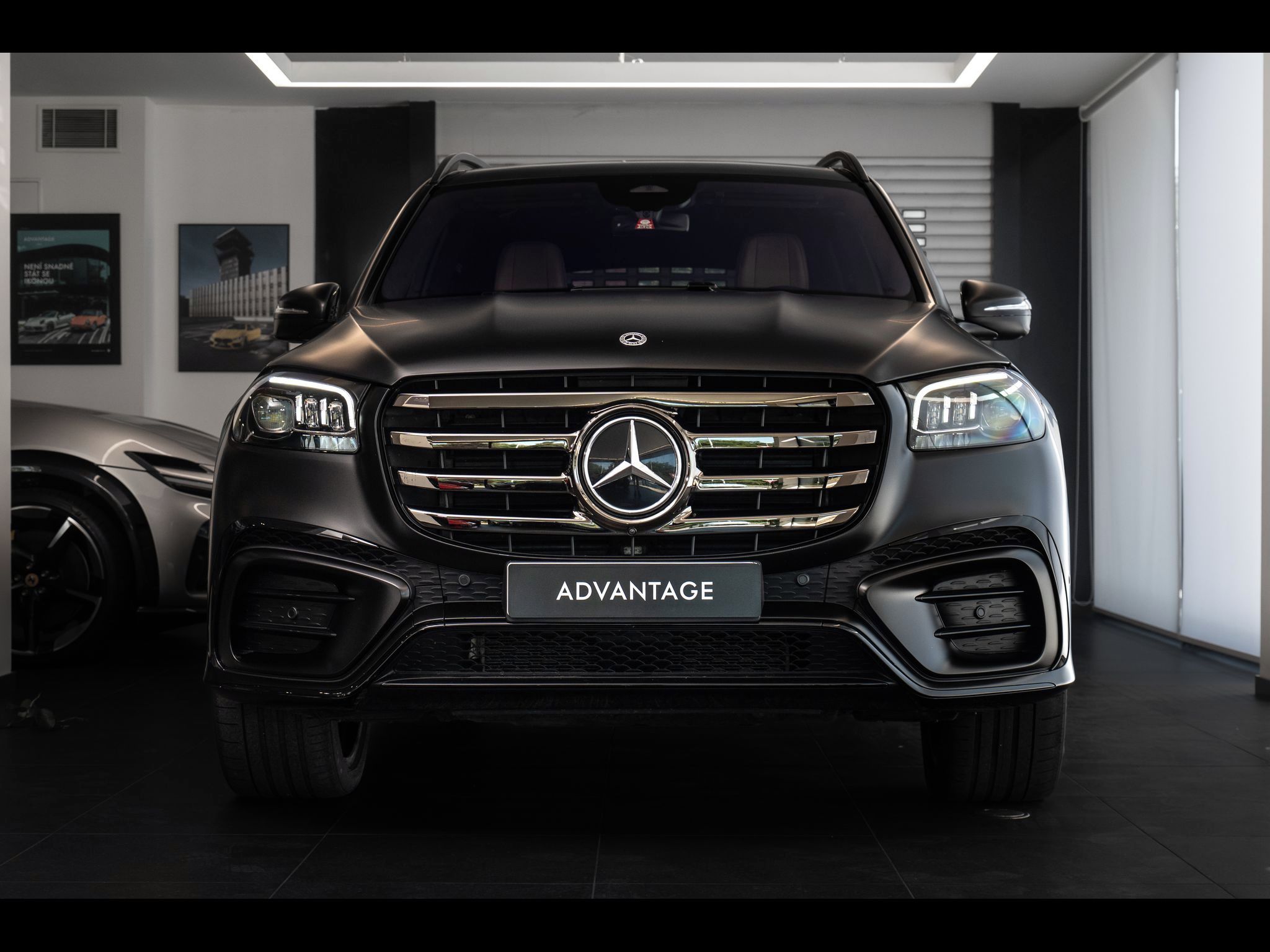 Mercedes-Benz GLS, d 4MATIC E-active body control - fotka 2