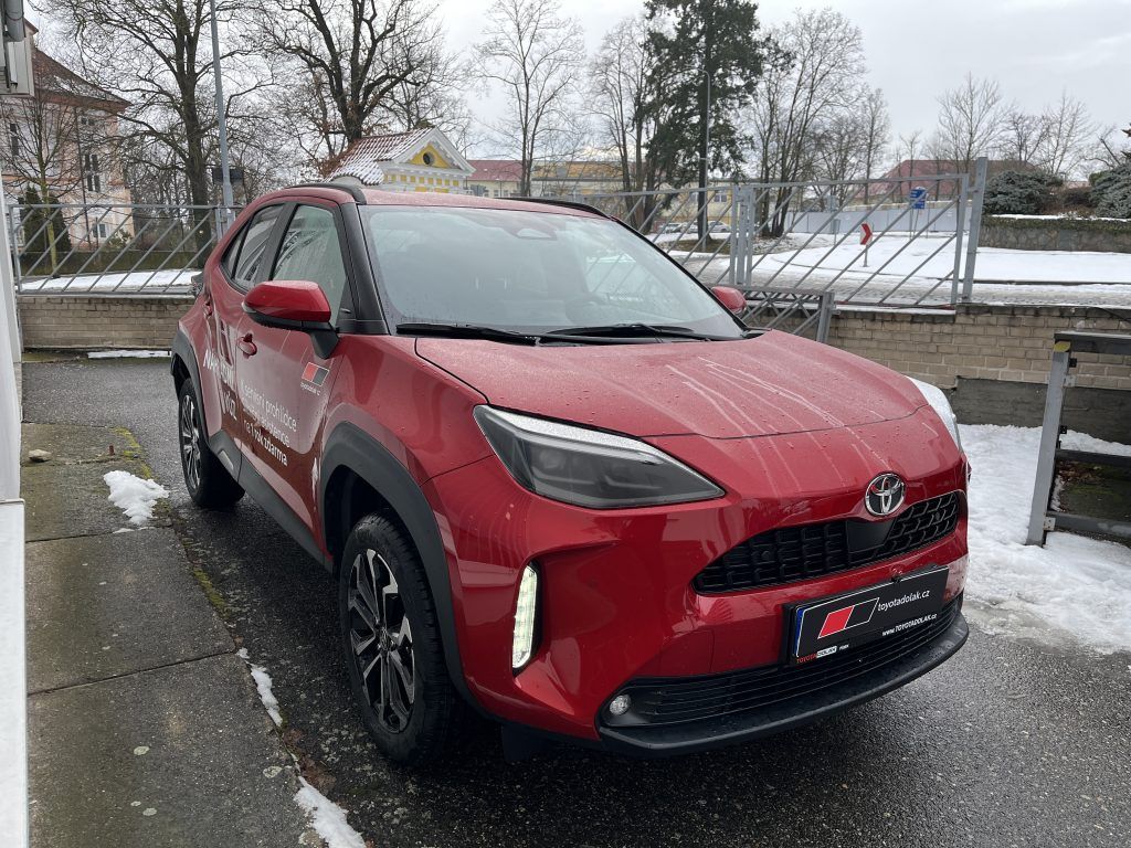 Toyota Yaris Cross, 1.5 HEV Style (2x4) - fotka 3