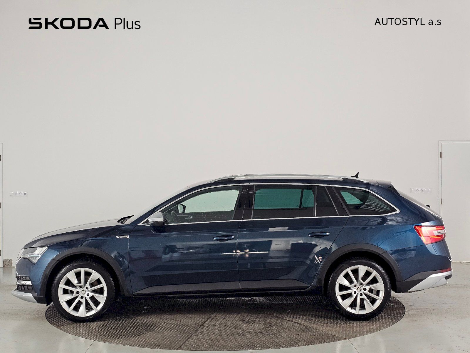 Škoda Superb, 2.0TDi 147kW 4X4 DSG SCOUT - fotka 3