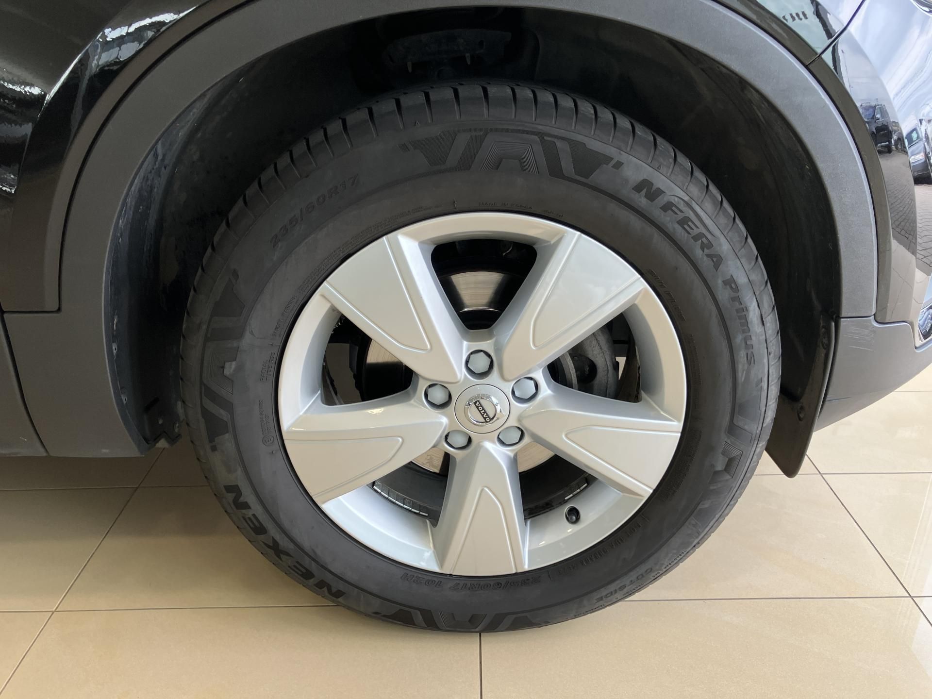 Volvo XC40, T3 FWD Kinetic AT8 - fotka 5