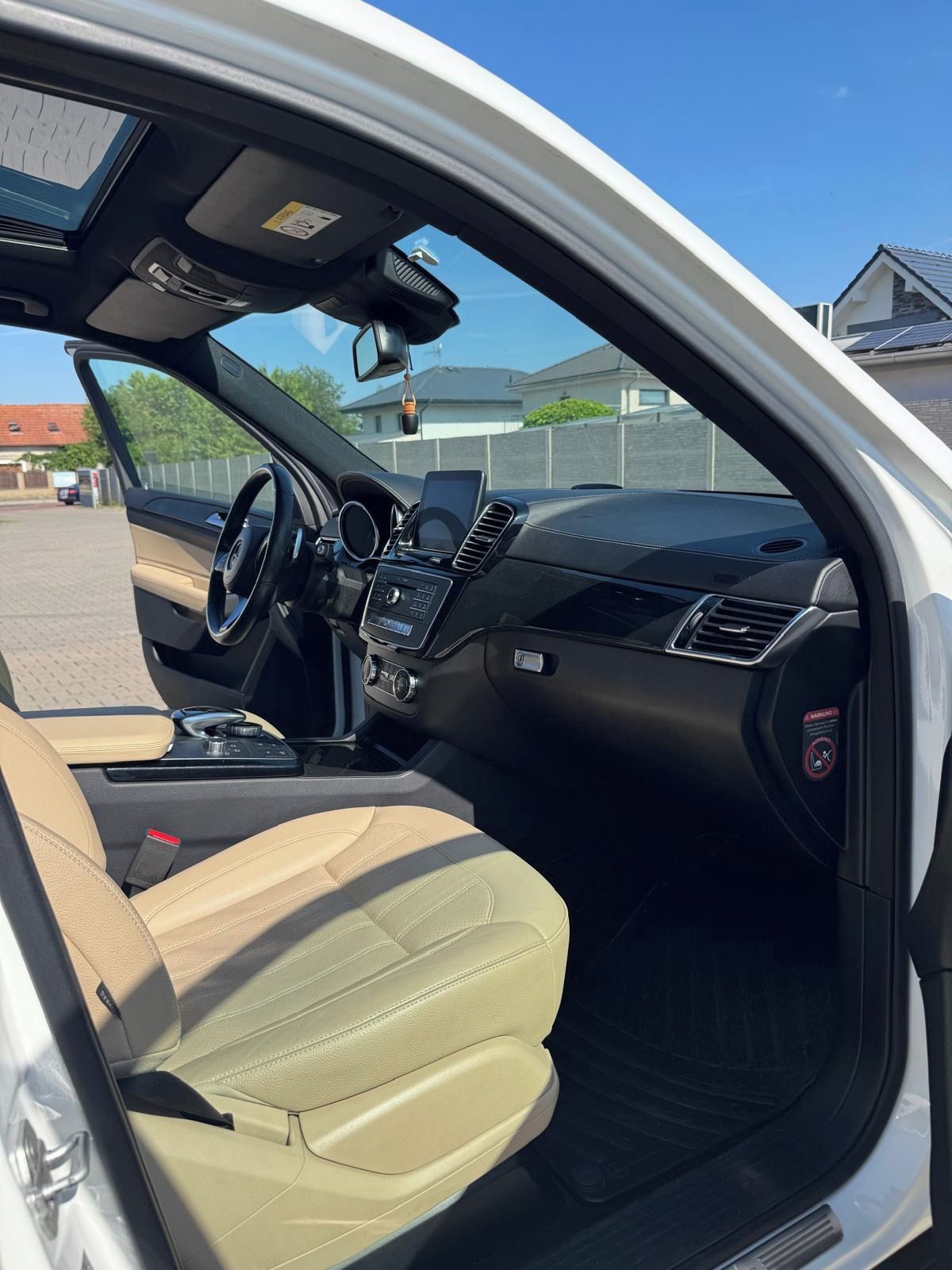 Mercedes-Benz GLS, 350 d 4MATIC, AMG paket - fotka 6