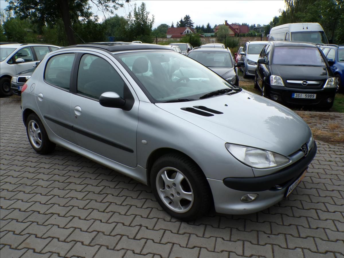 Peugeot 206, 1,4 i