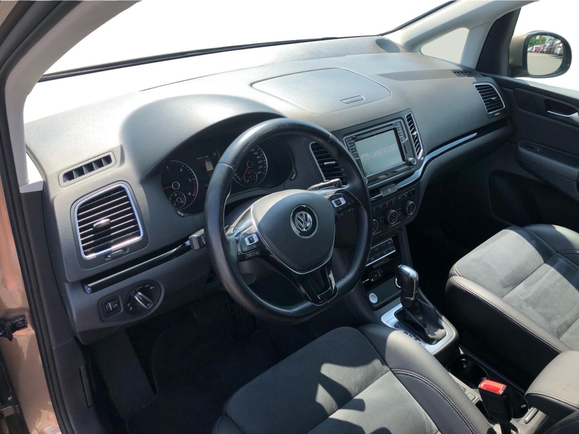 Volkswagen Sharan, 2,0 TDI DSG 4motion Highline - fotka 5