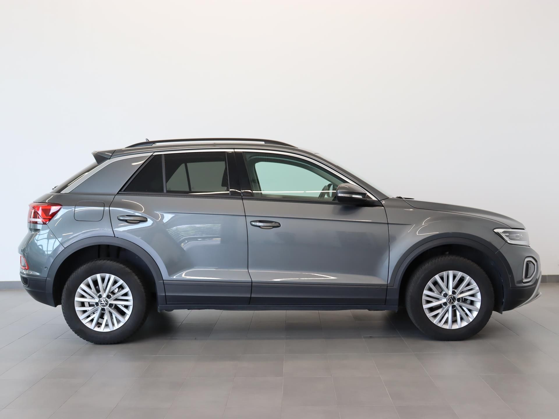 Volkswagen T-Roc, LIFE 1,5 TSI 110 KW 7DSG - fotka 3