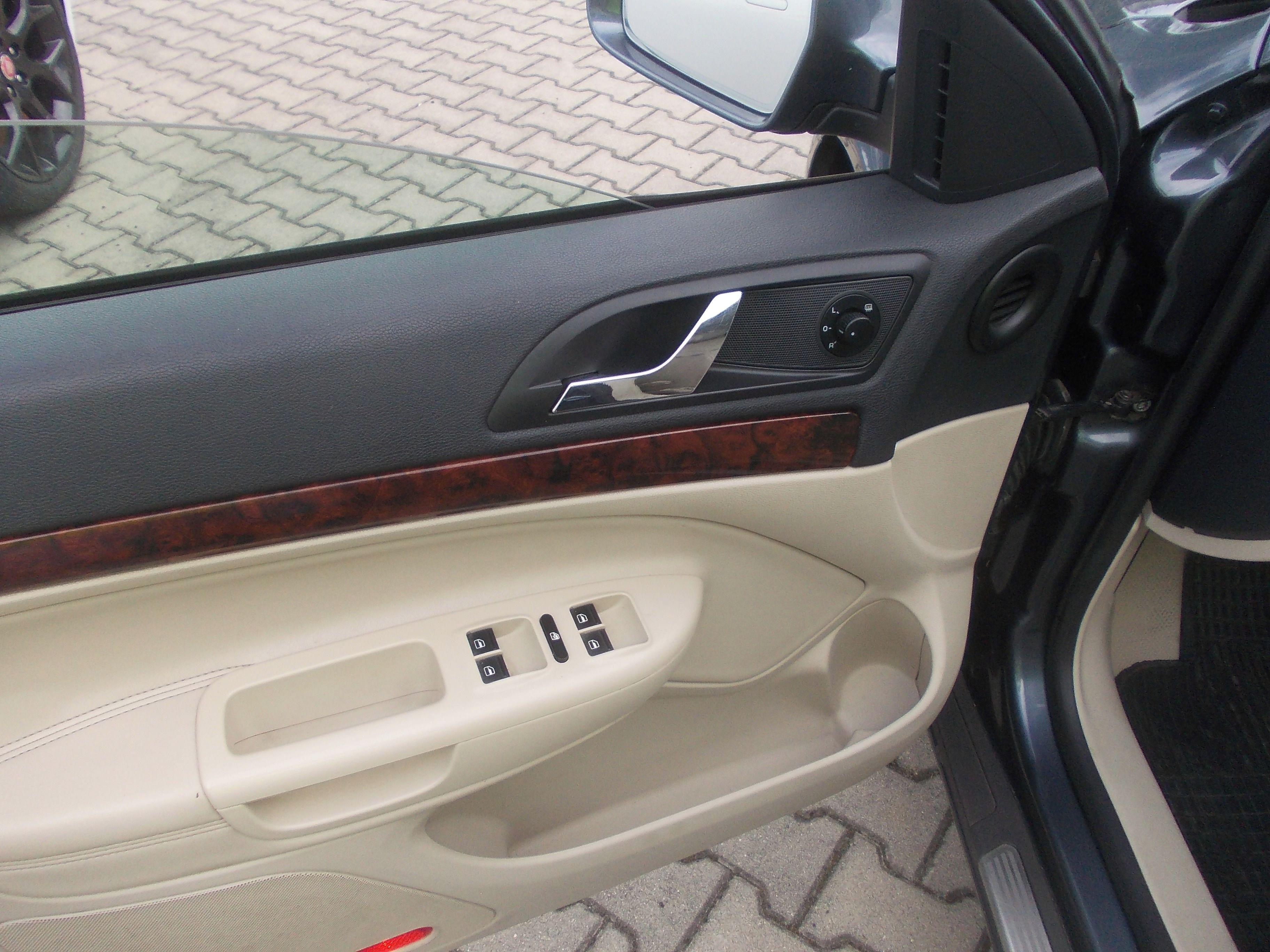 Škoda Octavia, II 1.6TDI 77KW - fotka 5