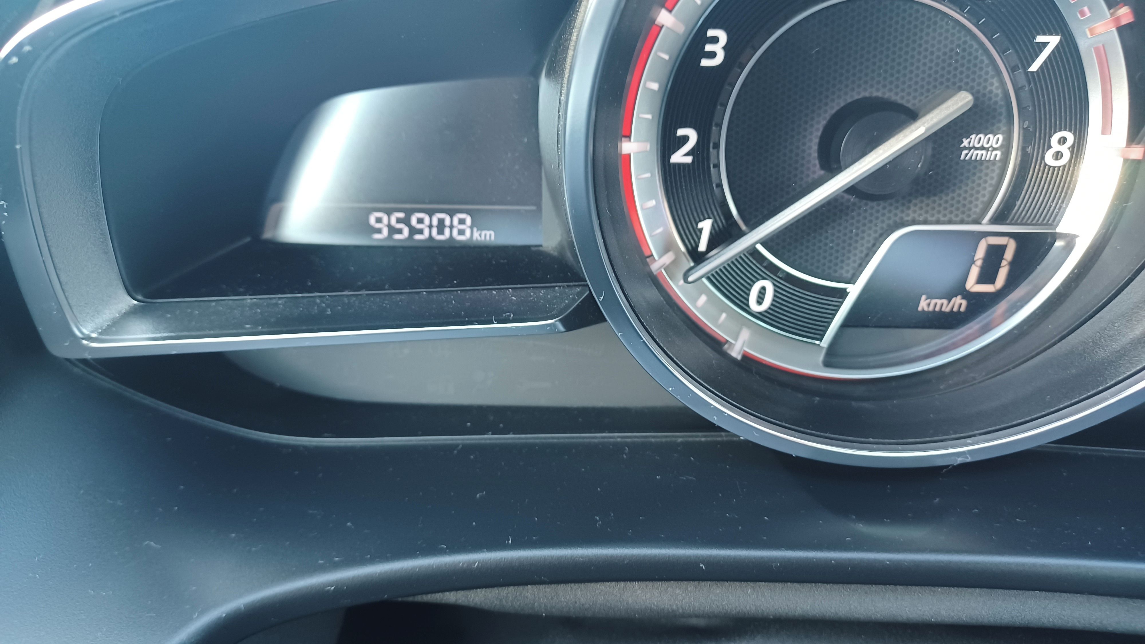 Mazda 3, SDN 2,0i  120k Revolution - fotka 6