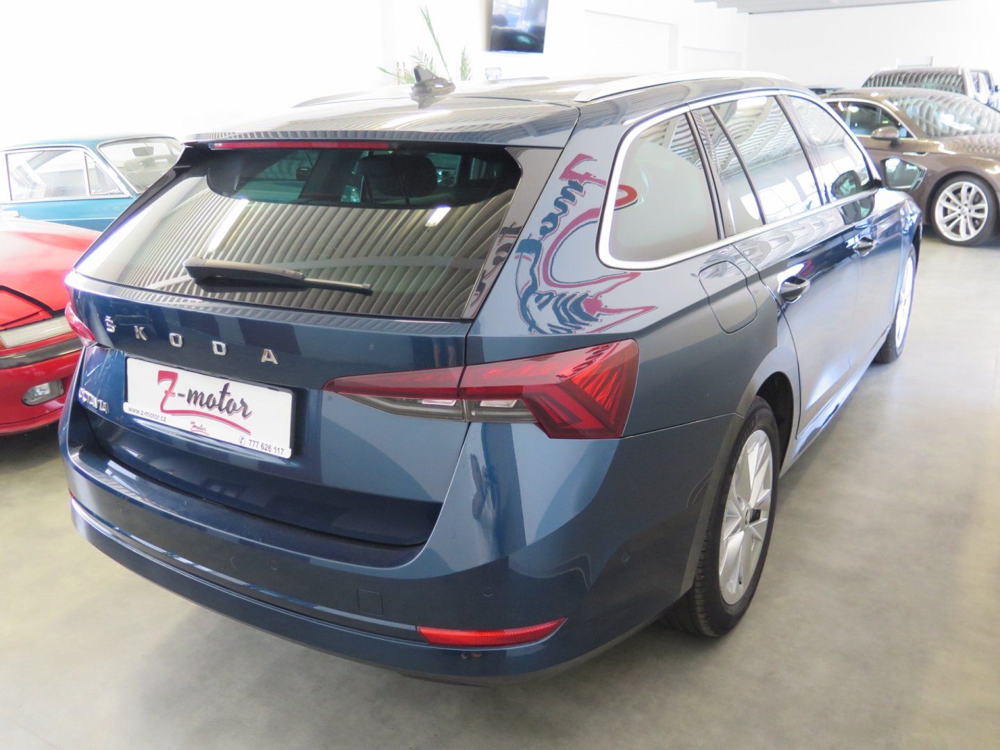Škoda Octavia, 2.0TDI,klima,výhřev,kamera,taž - fotka 4