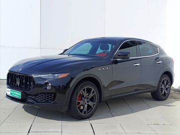 3,0 V6 Q4 Kůže,Kamera,Bi-xenon