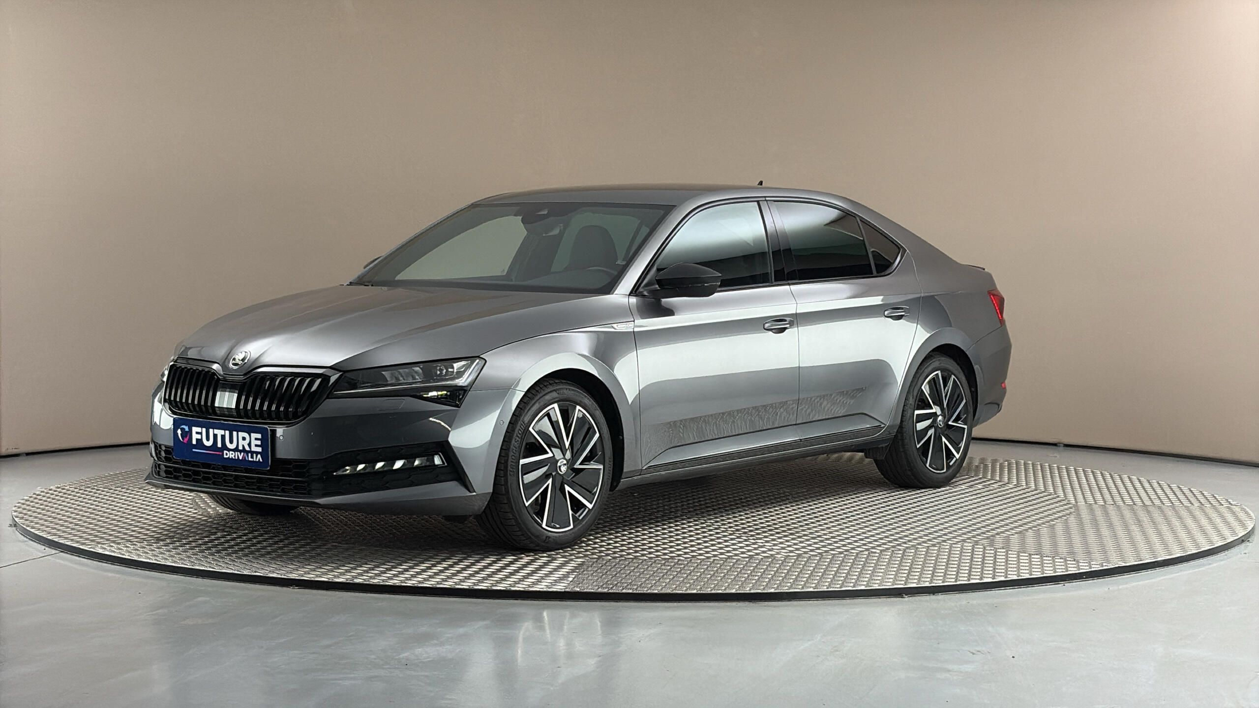 Škoda Superb, 1.5 TSI DSG Sportline
