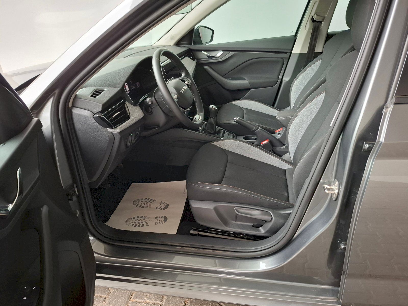 Škoda Kamiq, SELECTION TSI 85/1.0 M6F - fotka 6