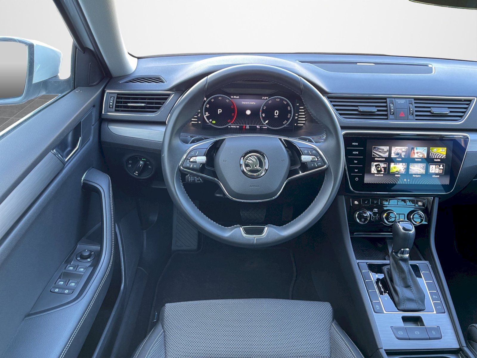 Škoda Superb, 2.0 TDI 110kW DSG Style Plus c - fotka 6