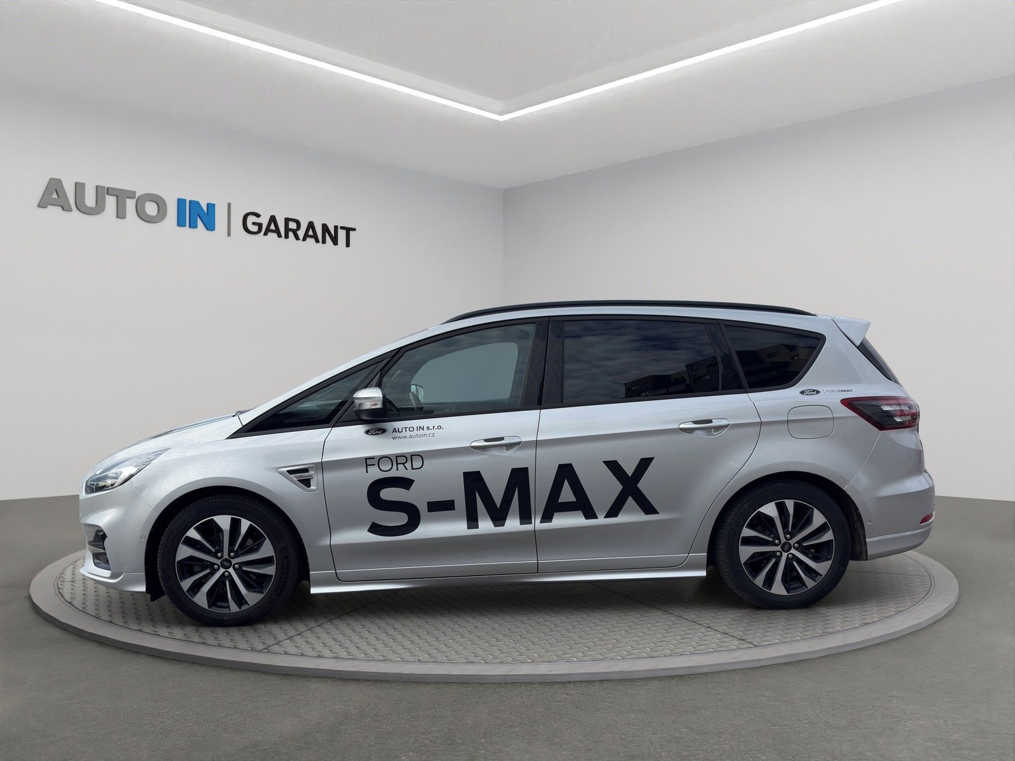 Ford S-MAX, ST-LINE 2,5 Duratec Hybrid 140 - fotka 3