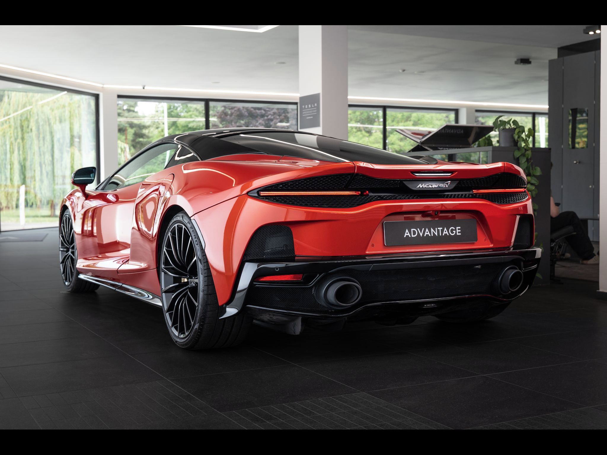 McLaren GT, Bower&Wilkins/Pano/Lift/Matné - fotka 4