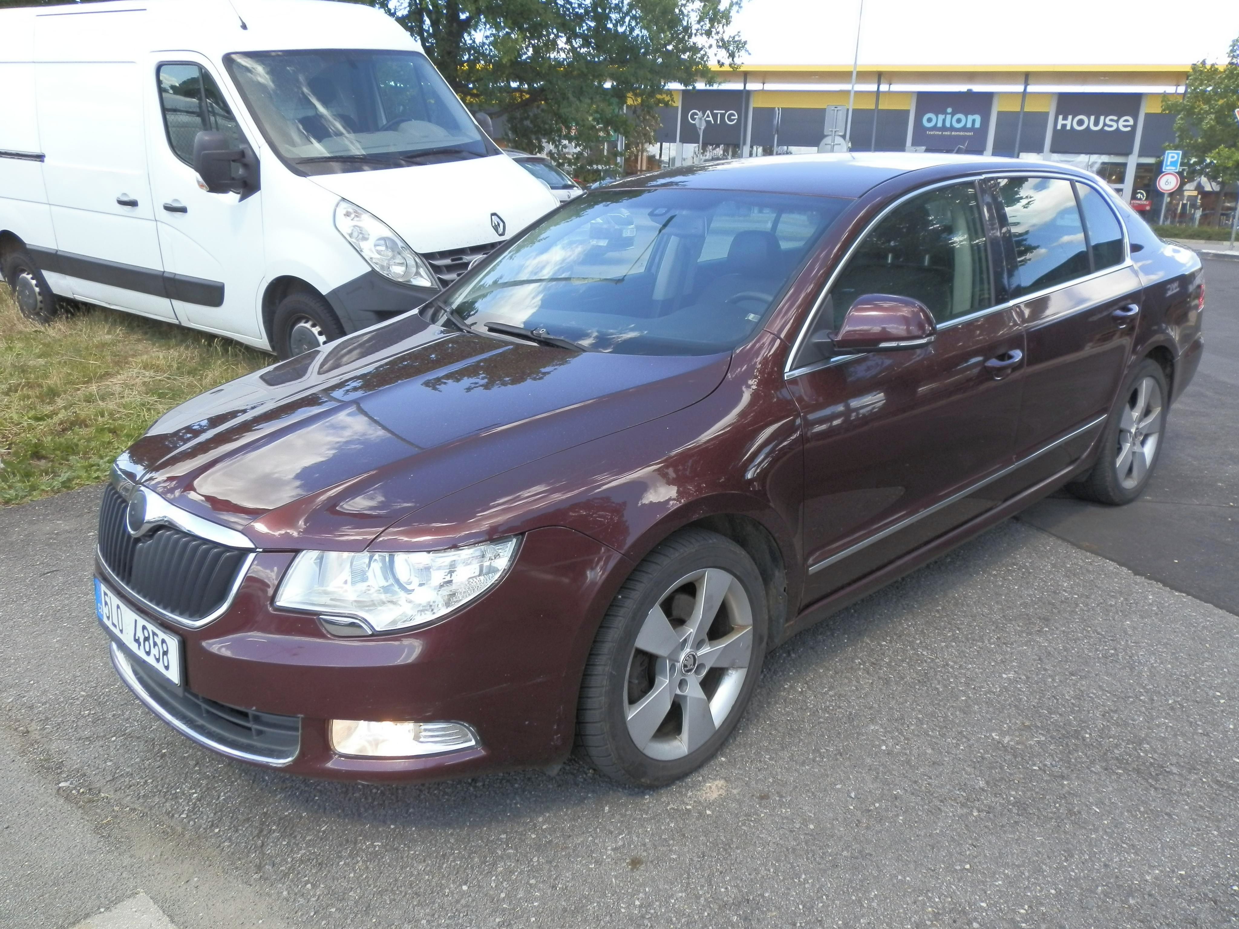 Škoda Superb, 2,0 TDi DSG