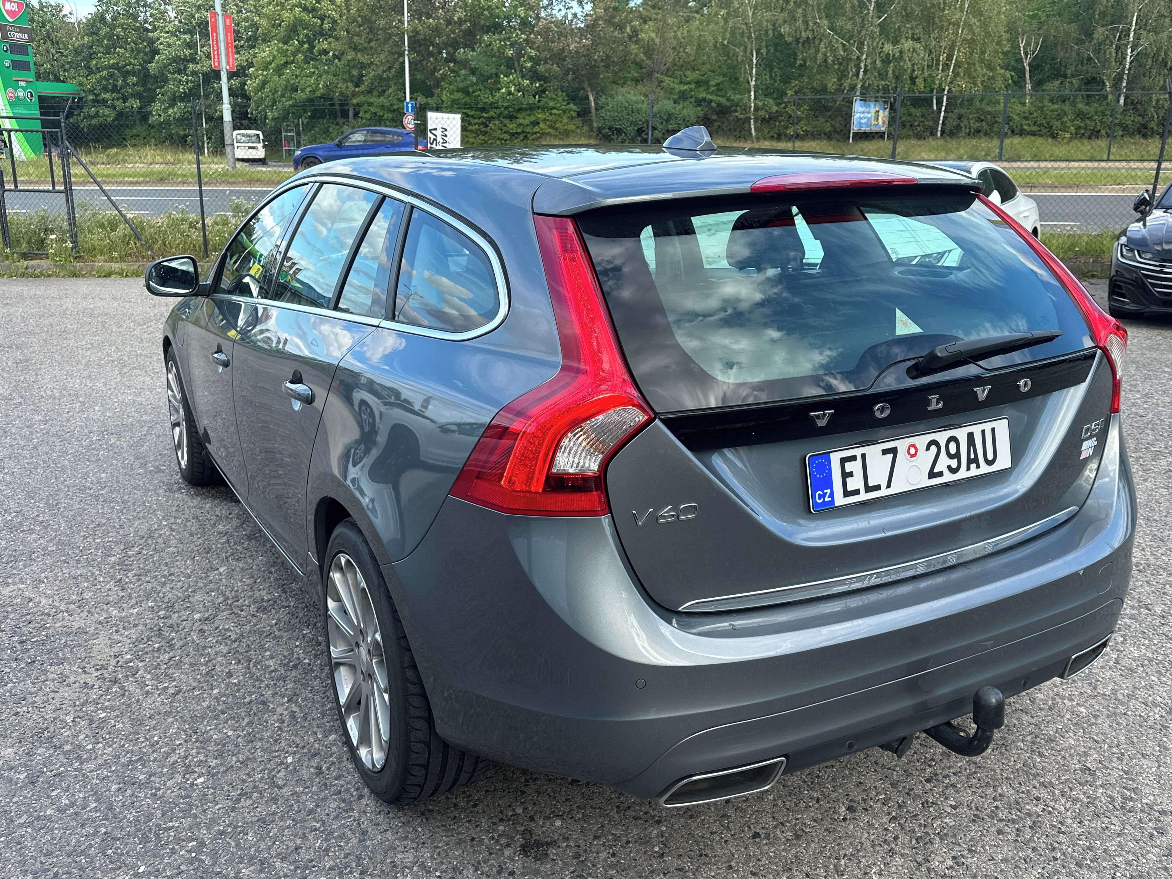 Volvo V60, Volvo V60  2016 - fotka 6