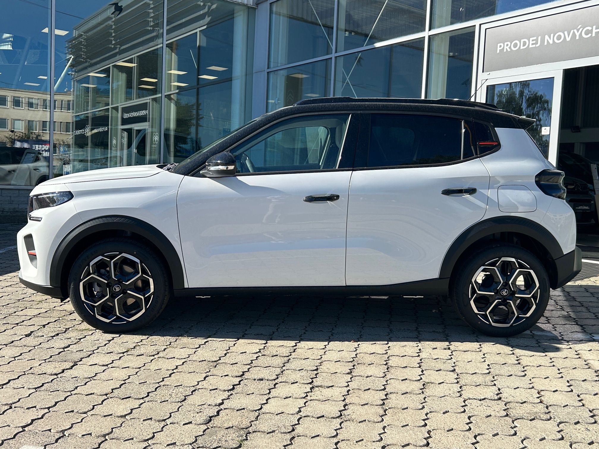 Citroën C3, MAX TURBO 100k + Pak.Zima - fotka 3