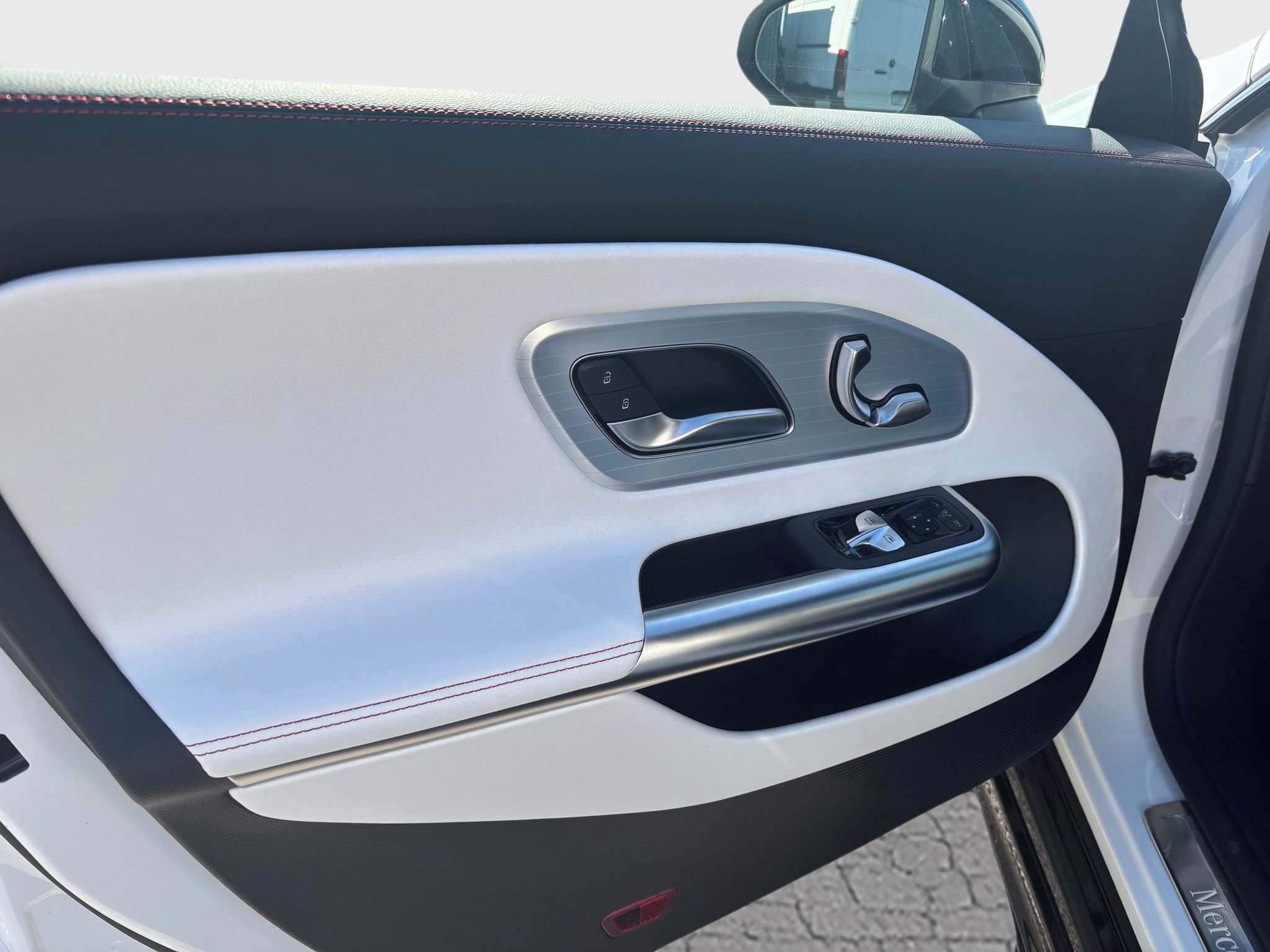 Mercedes-Benz, CLA 220 4MATIC - fotka 6