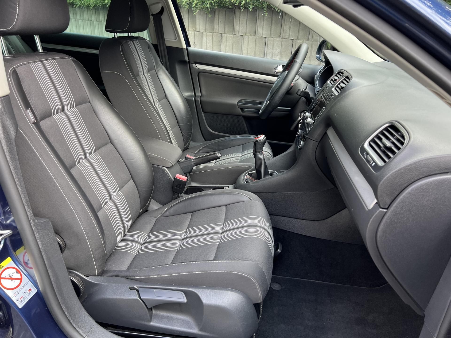 Volkswagen Golf, 1.2 TSi 77 kW PO ROZVODECH - fotka 6