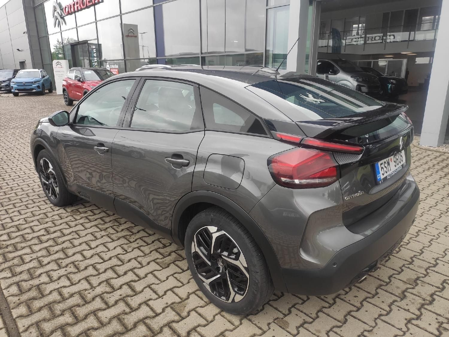 Citroën C4, C4 FEEL 1.2 130k MAN6 navigace - fotka 3