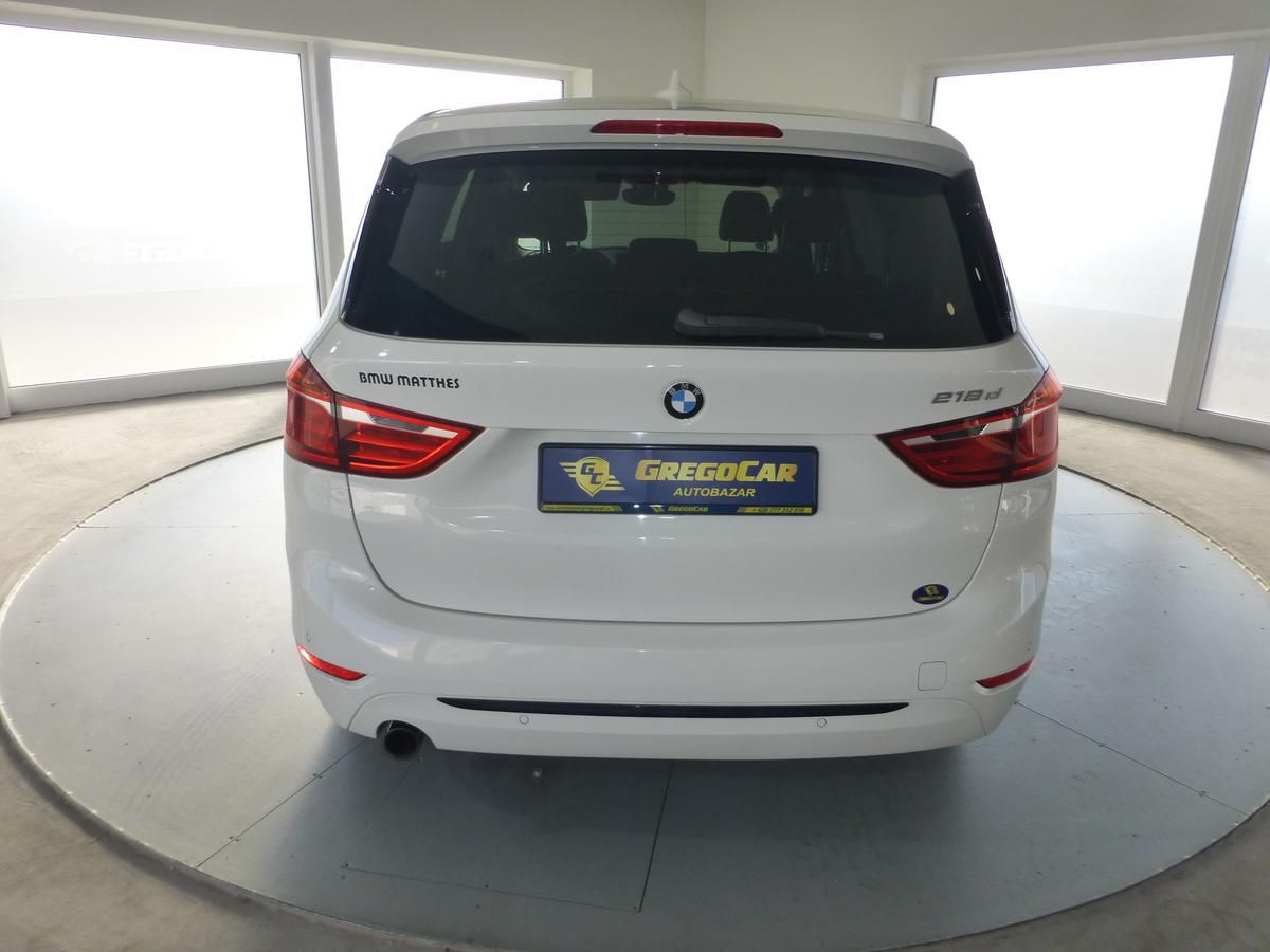 BMW Řada 2, 2,0D*NAVI*ALU*VYHŘ.SED*M.PAKET - fotka 6