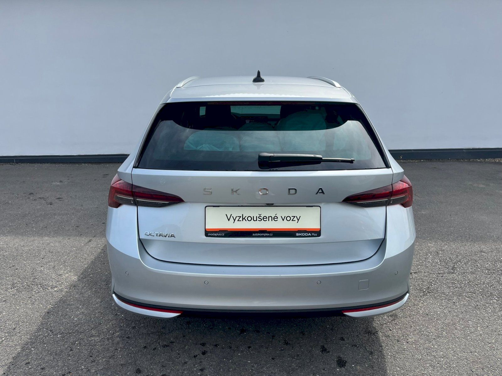 Škoda Octavia, OCT.COMBI TOP SELECTION 2,0 TD - fotka 6
