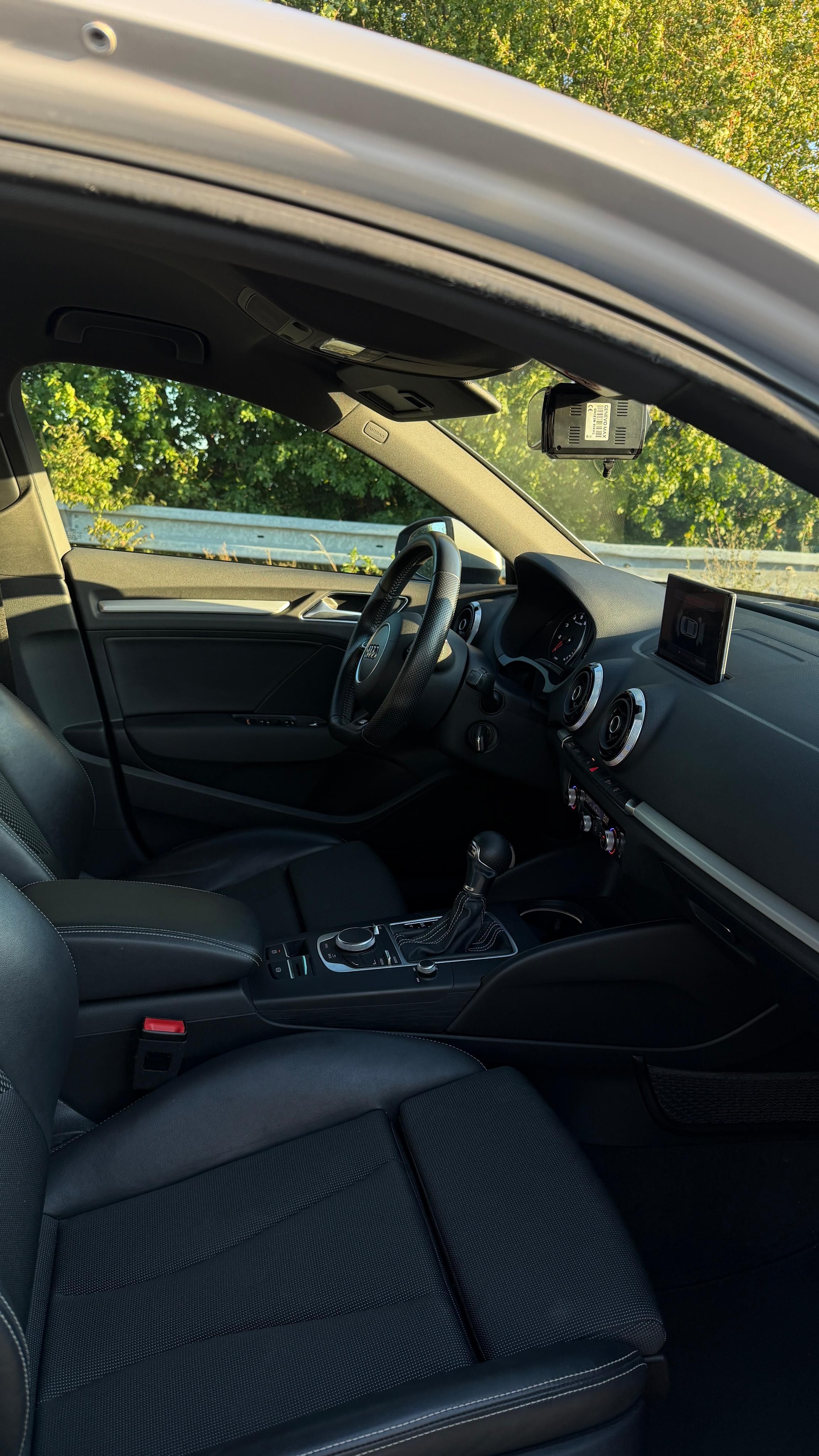 Audi A3, Limousine 1.4 TFSI DSG, S-line - fotka 6