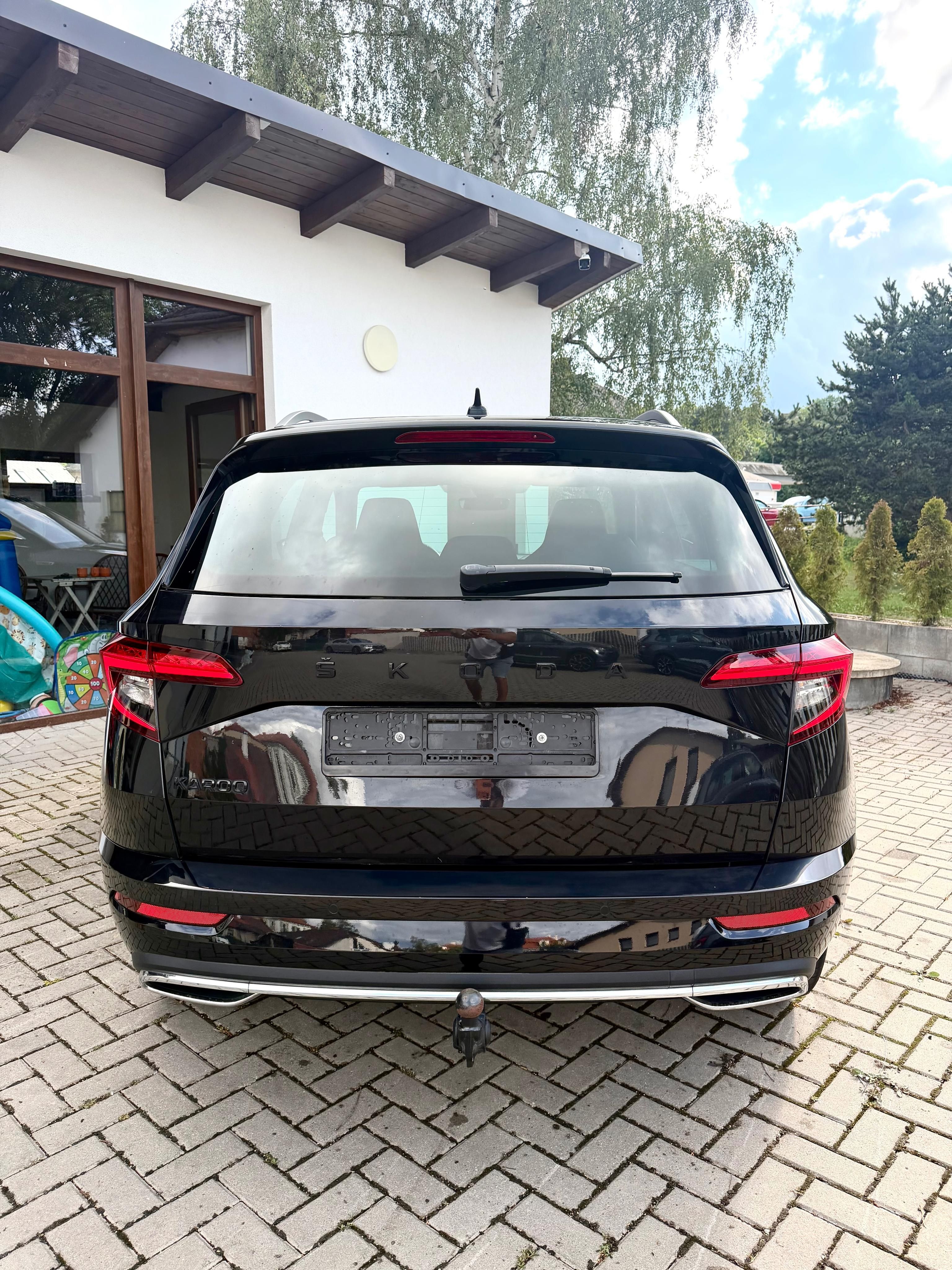 Škoda Karoq, 2022 Sport Line 1.5 TSI DSG - fotka 6