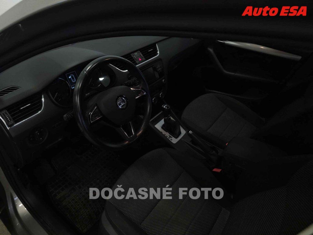 Škoda Octavia, 1.2 TSI,AT,AC - fotka 3