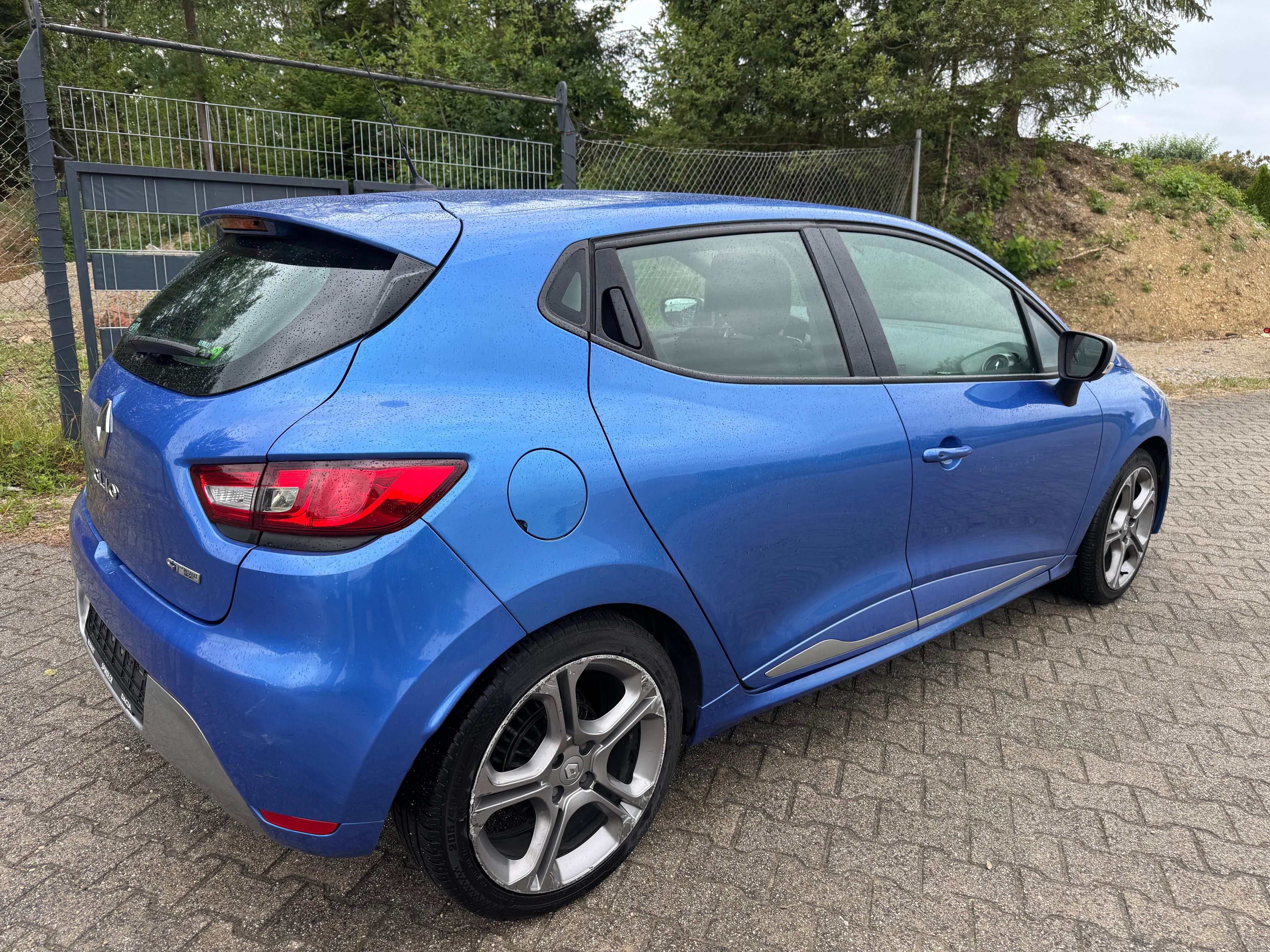 Renault Clio, GT EDC-Automatik - fotka 3