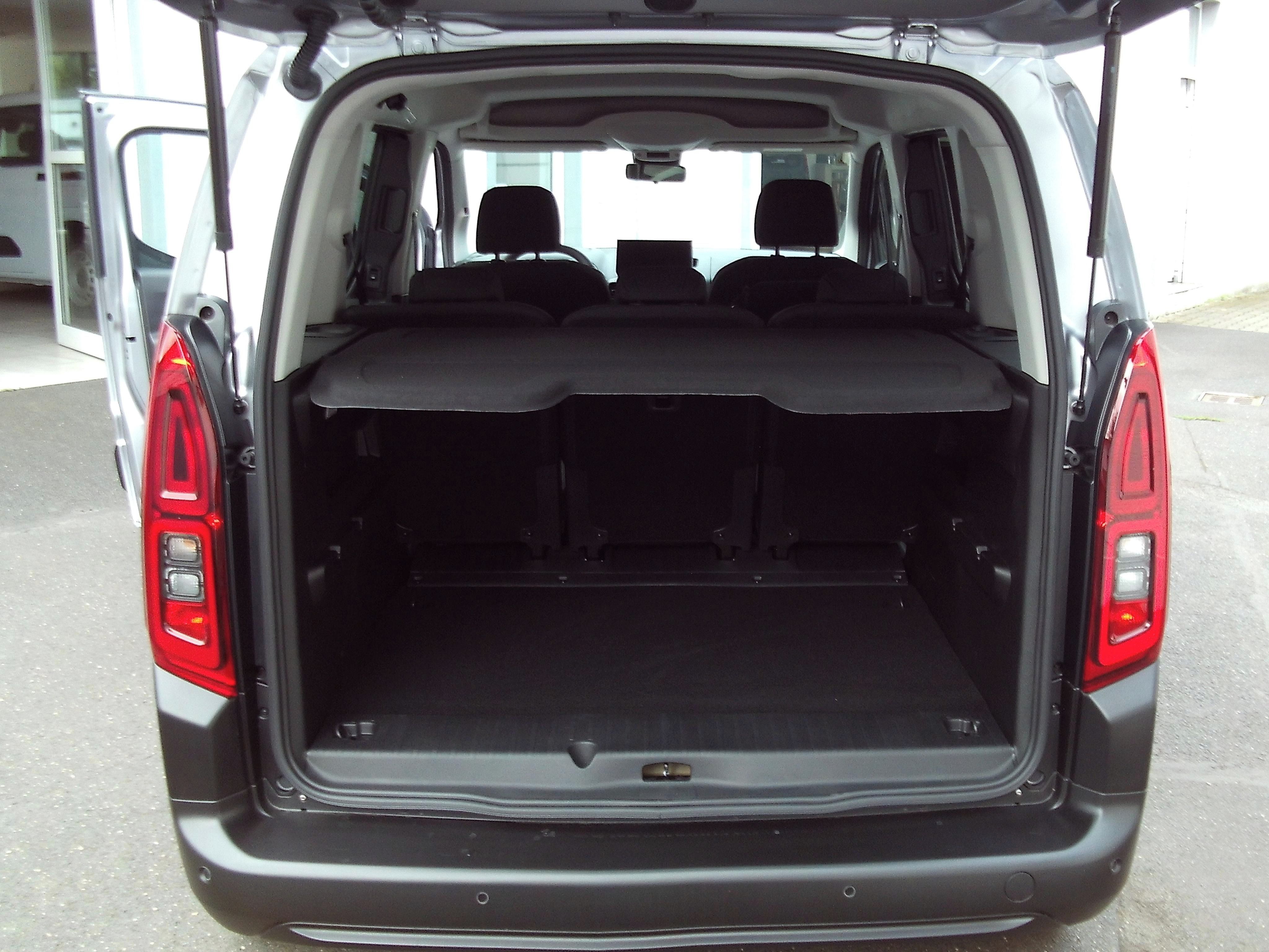 Citroën Berlingo, PLUS Petrol 110k Manual - fotka 6