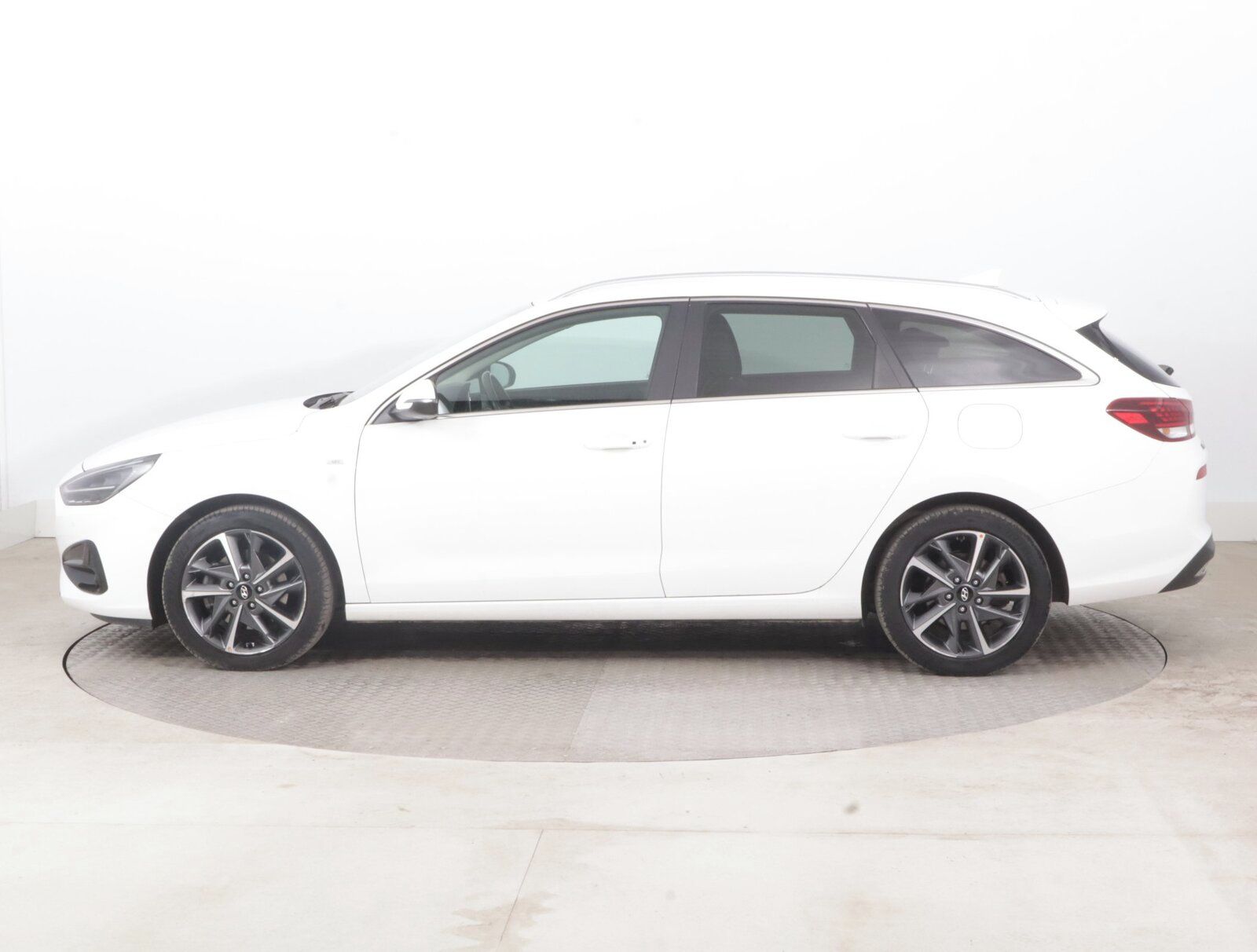Hyundai i30, 1.5 T-GDI MHEV, Style, ČR - fotka 3
