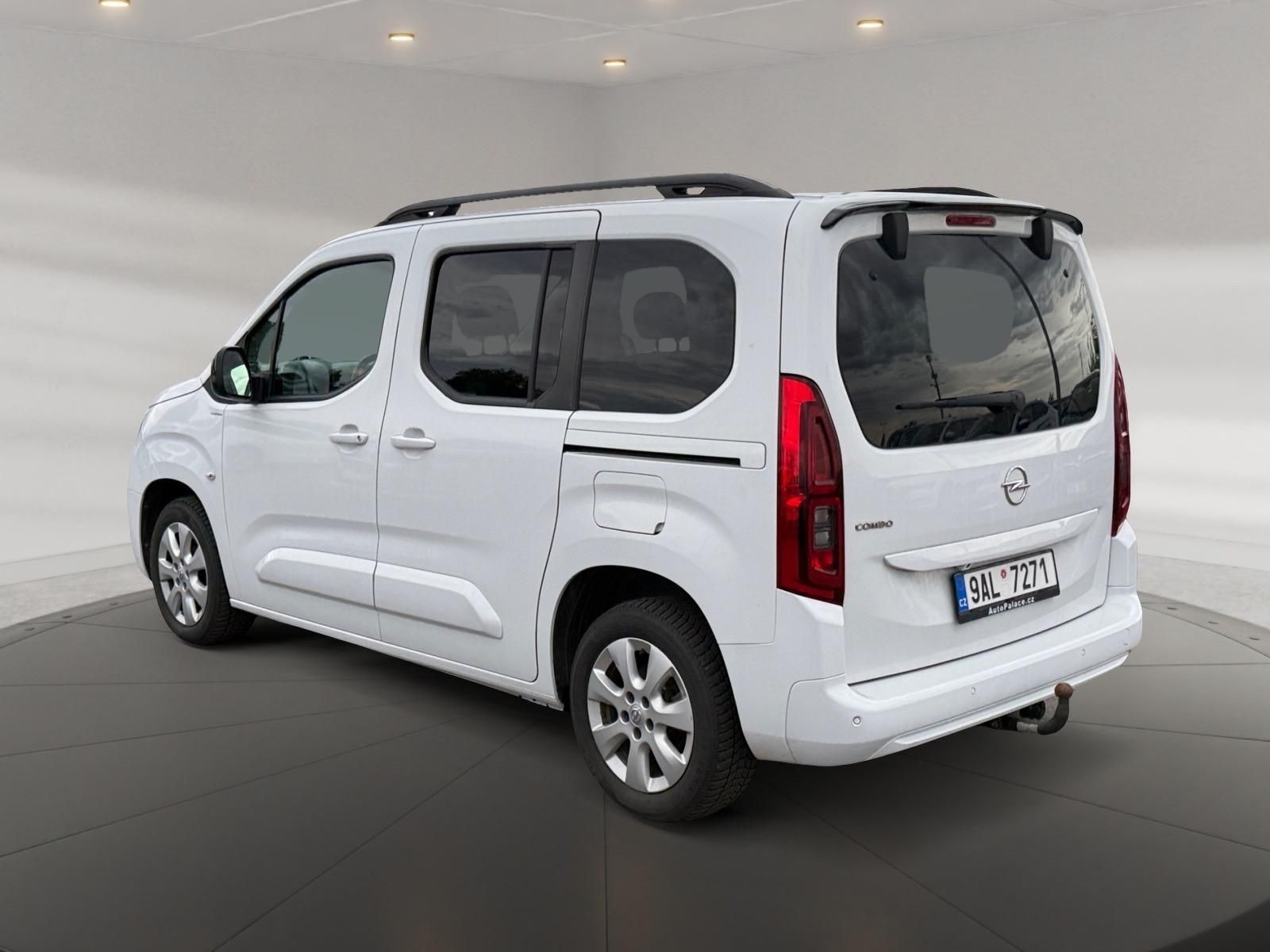 Opel Combo, ELEGANCE+ 1.5CDTI 96kW TAŽNÉ - fotka 4