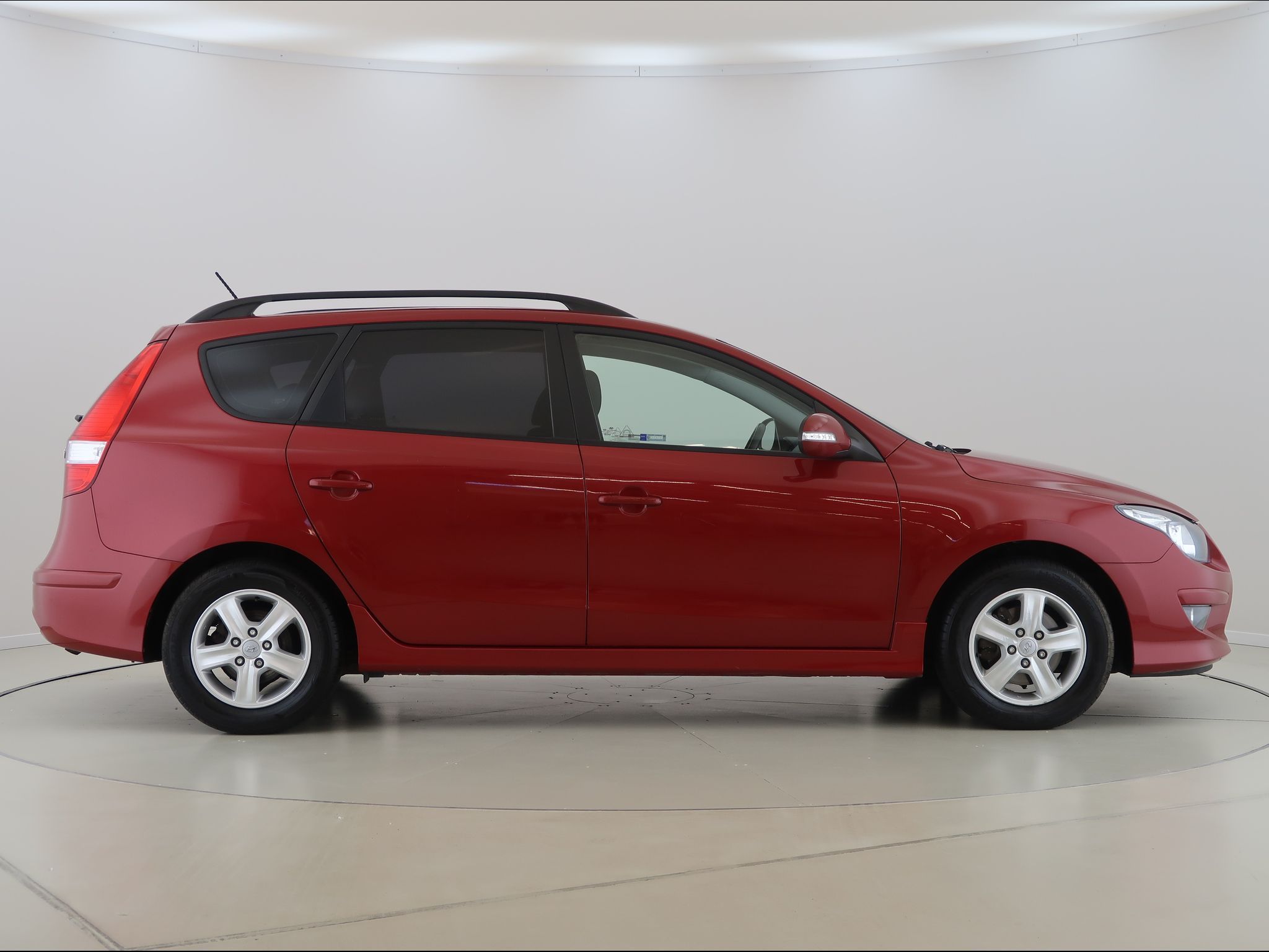Hyundai i30, 1.6MPI,AT,92kW,CZ,Comfort - fotka 4