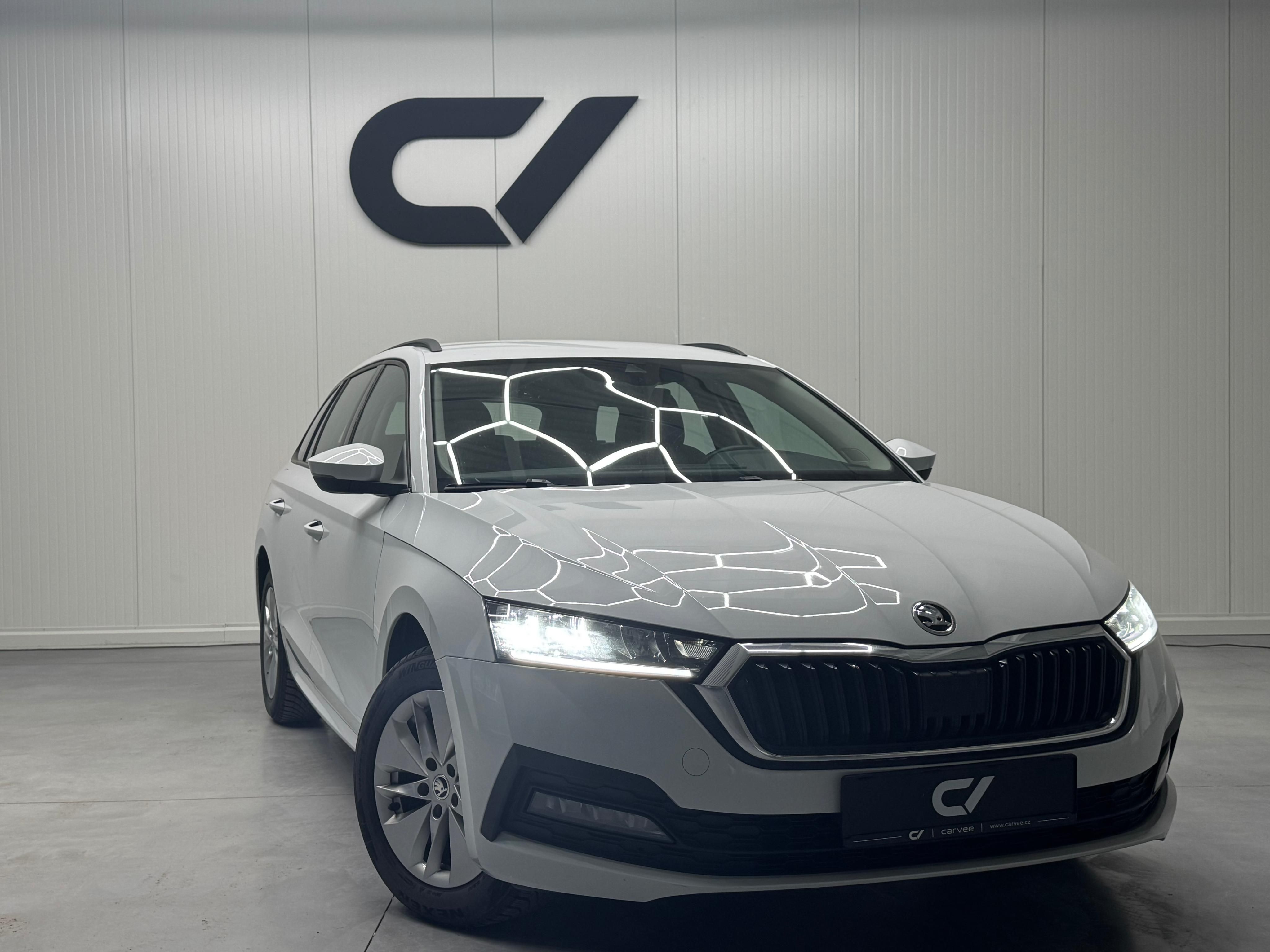 Škoda Octavia, 2.0 TDI Ambition - fotka 2