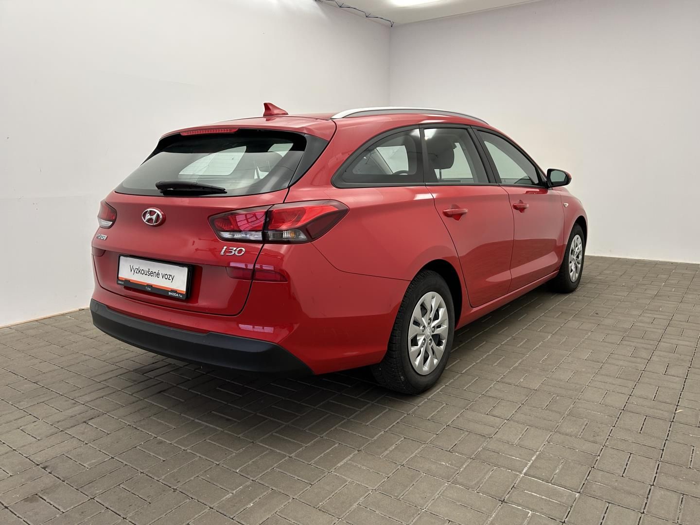 Hyundai i30, 1.5GDi 81kW Start Plus kombi - fotka 2
