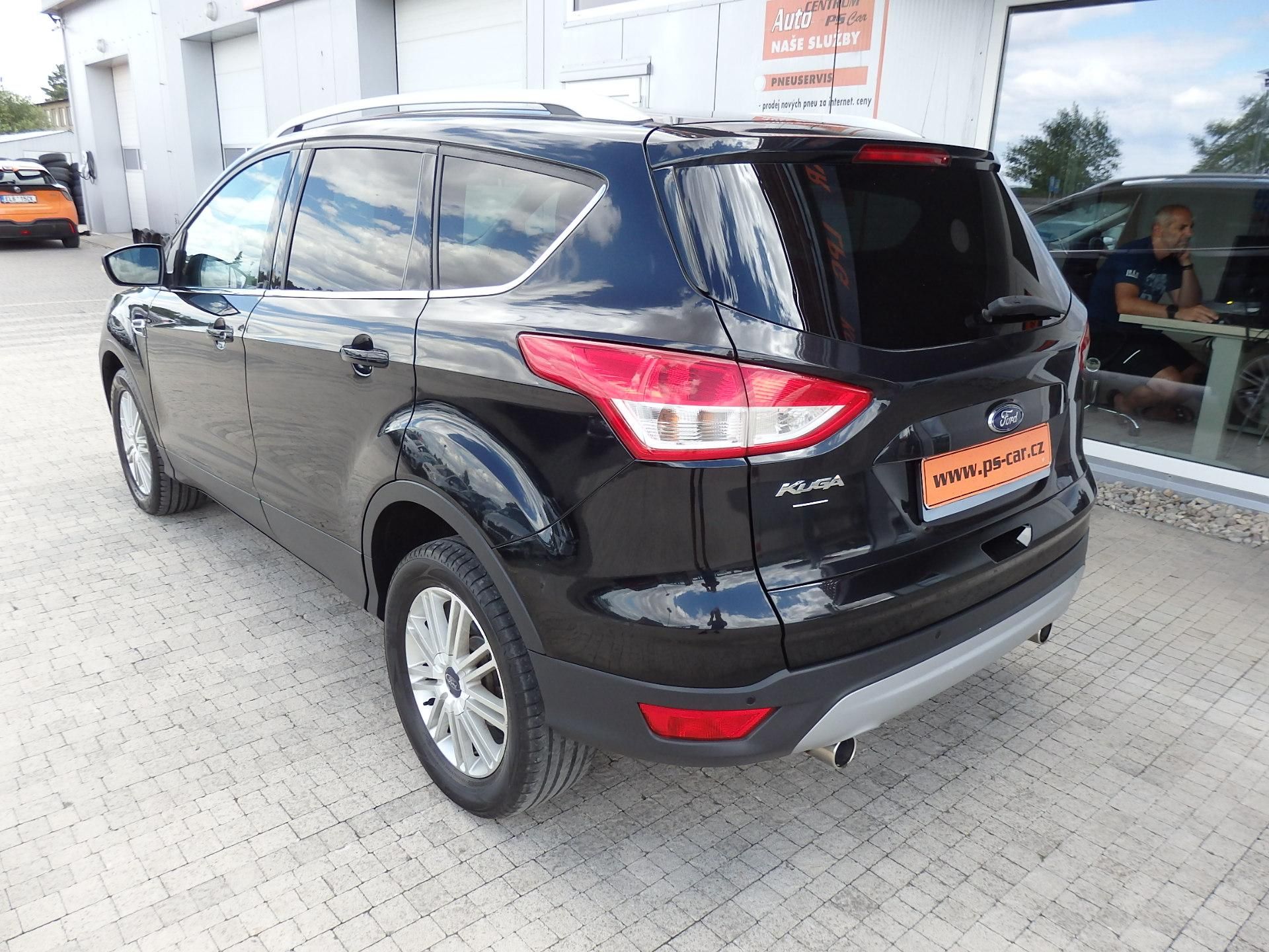 Ford Kuga, 2.0 TDCI 103 kW NAVIGACE - fotka 5