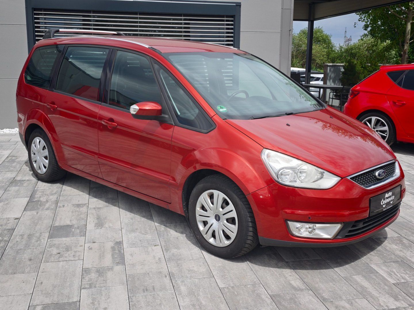 Ford Galaxy, 2,0 TDCi 103 Kw Ghia 7 míst - fotka 3