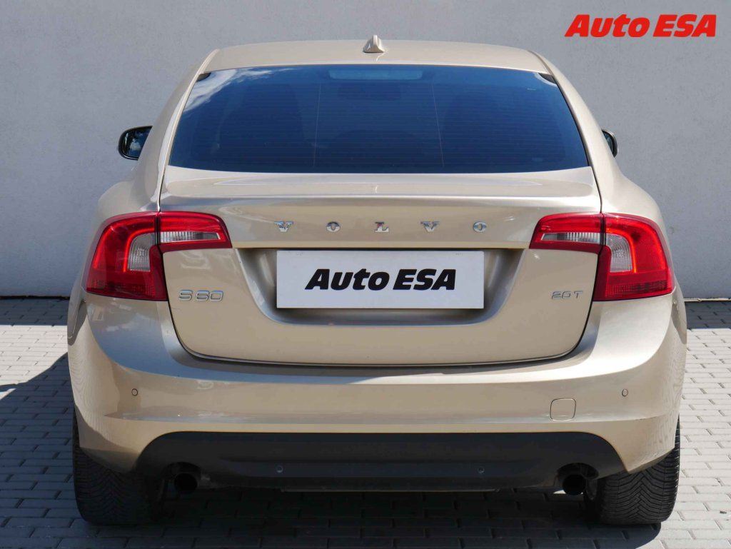 Volvo S60, 2.0T,ČR - fotka 5