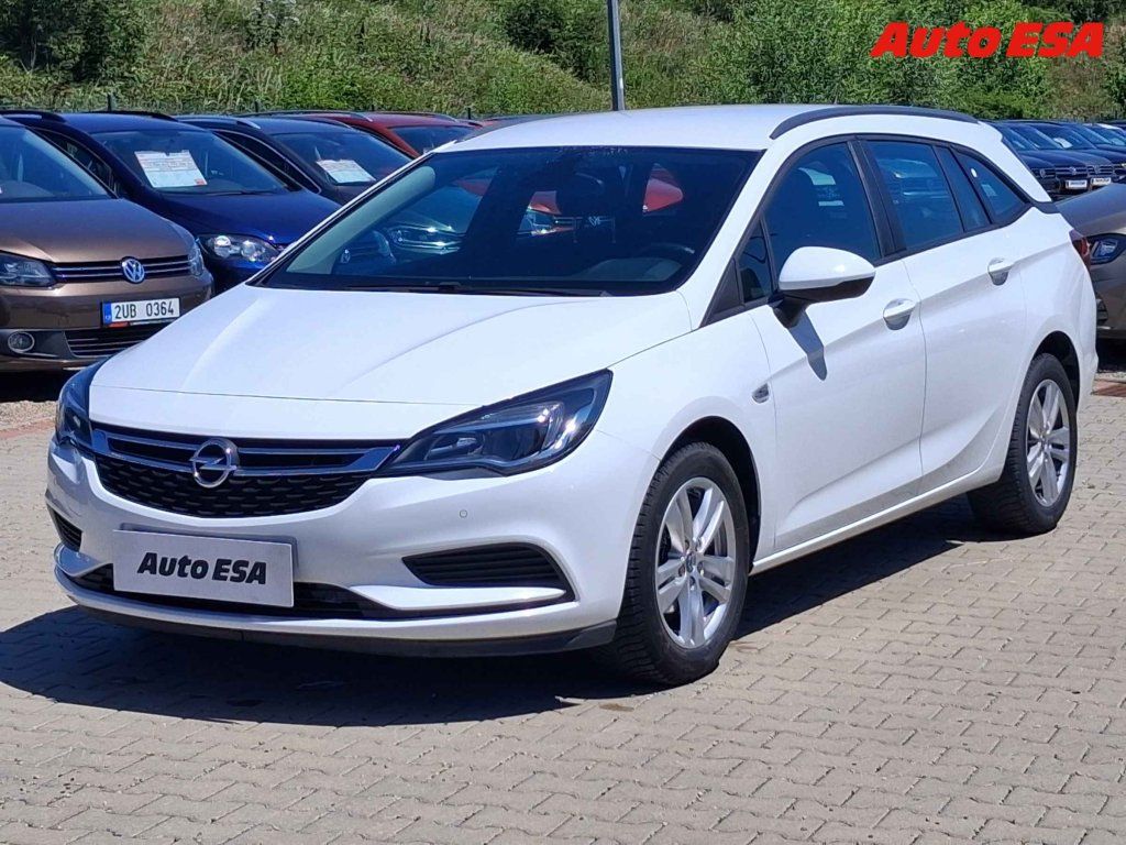 Opel Astra, 1.6 CDTi,ČR,Enjoy - fotka 3