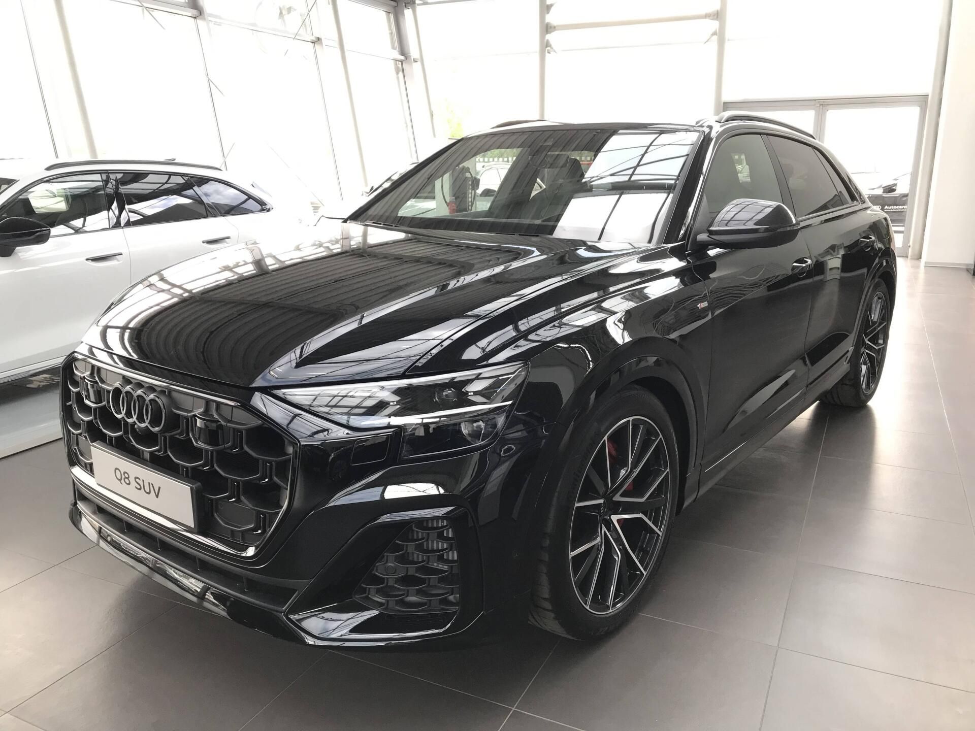 Audi Q8, SUV 60 Quattro 8TT 3,0TFSIe